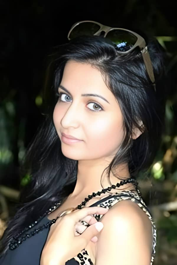 Escort Service in Baner